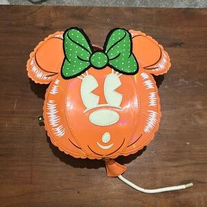 NWOT Loungefly Minnie Balloon crossbody